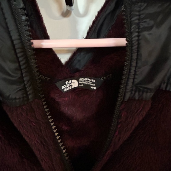 The North Face Maroon and Gray Fleece Jacket - Picture 4 of 4